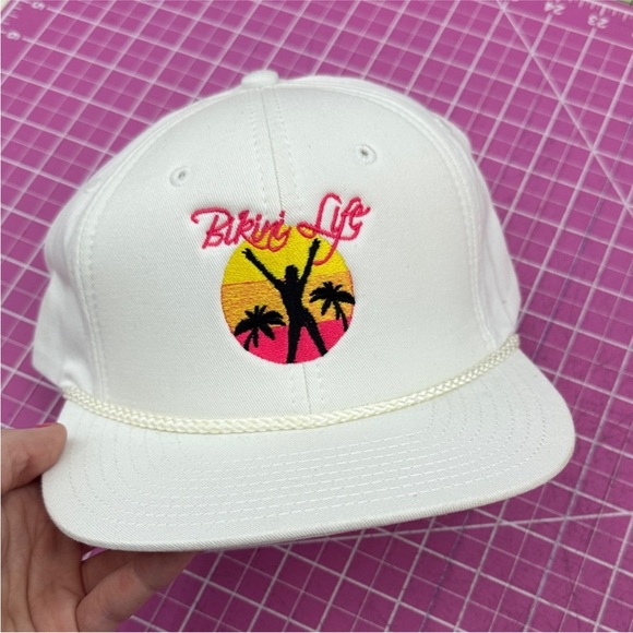 ALL 6 White Embroidered 'Beach Life' Rope-Trim Snapback Hat Scarlett - Picture 4 of 5